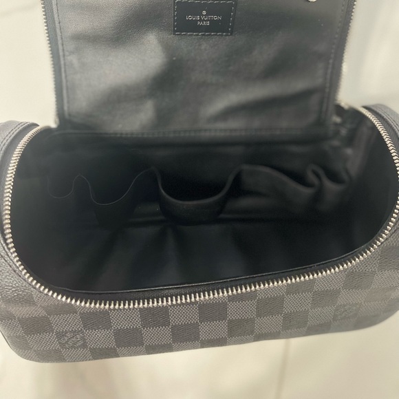 Louis Vuitton Toiletry Pouch - Picture 5 of 7
